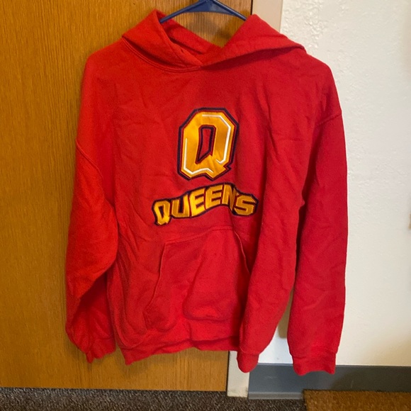 Queens university - Picture 1 of 5